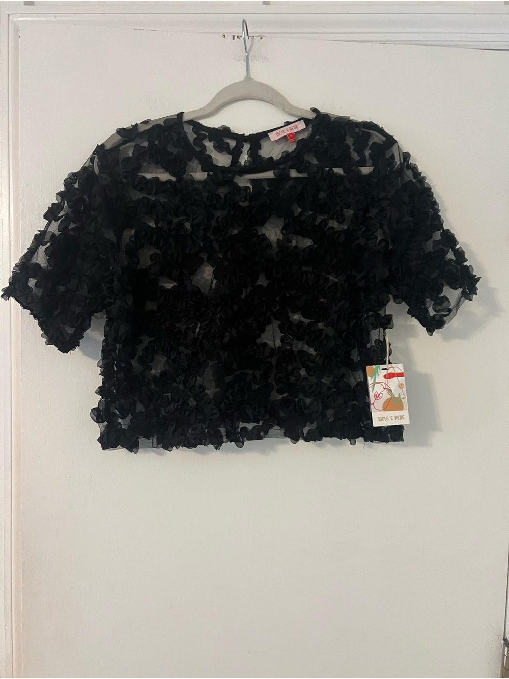 NWT mele e Pere Black Floral Appliqué Short Sleeve Top size S - Picture 2 of 12